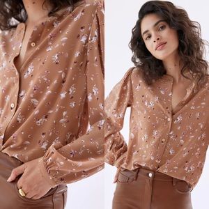 WILFRED Aritzia Sezane style Naomi Silk Blouse